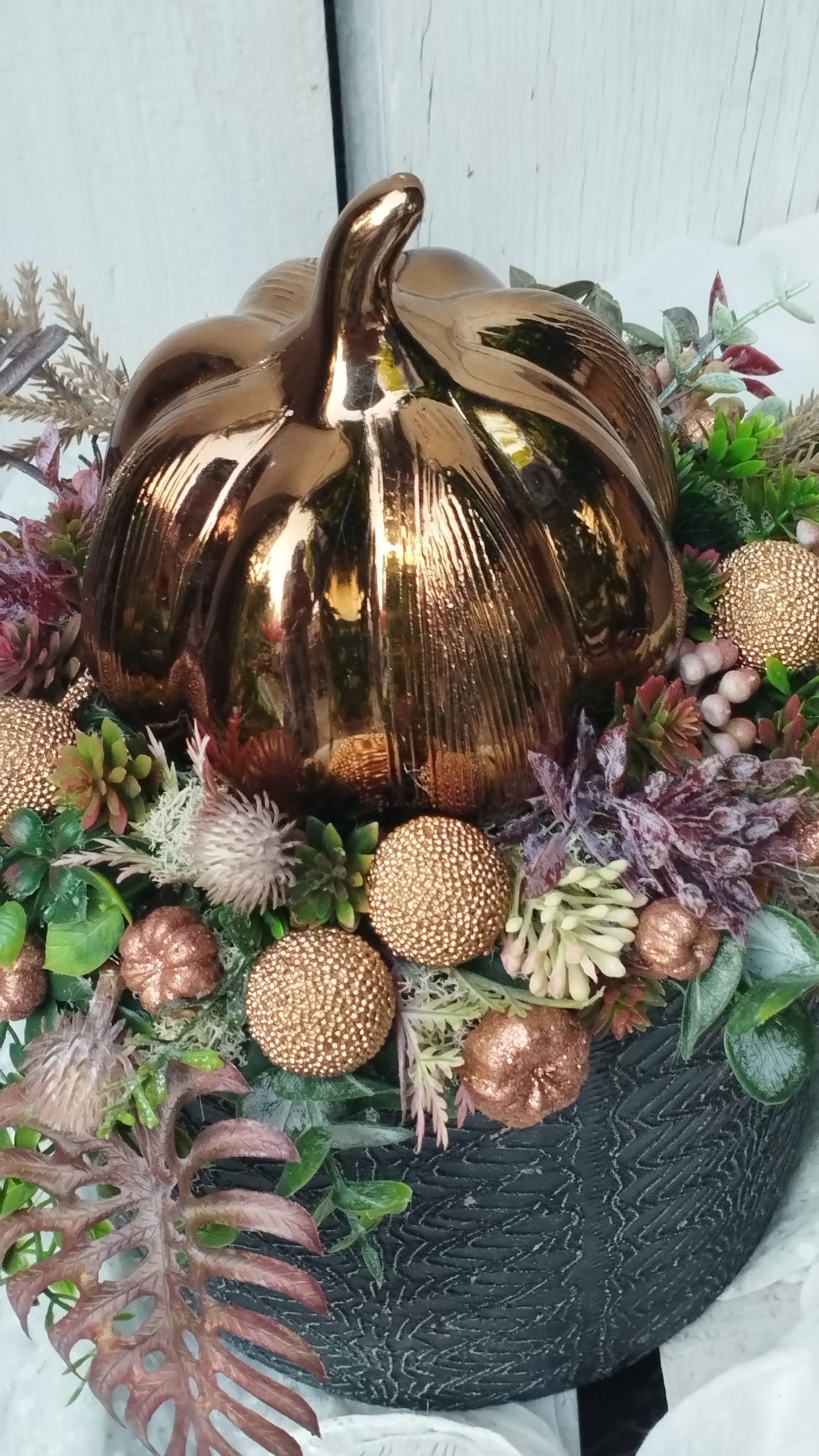 Bronz kerámia tök arany és bronz díszítéssel