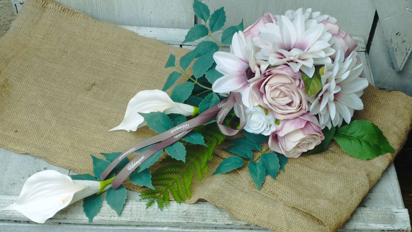 Elegáns rózsaszín rózsa ,dália kála dísz