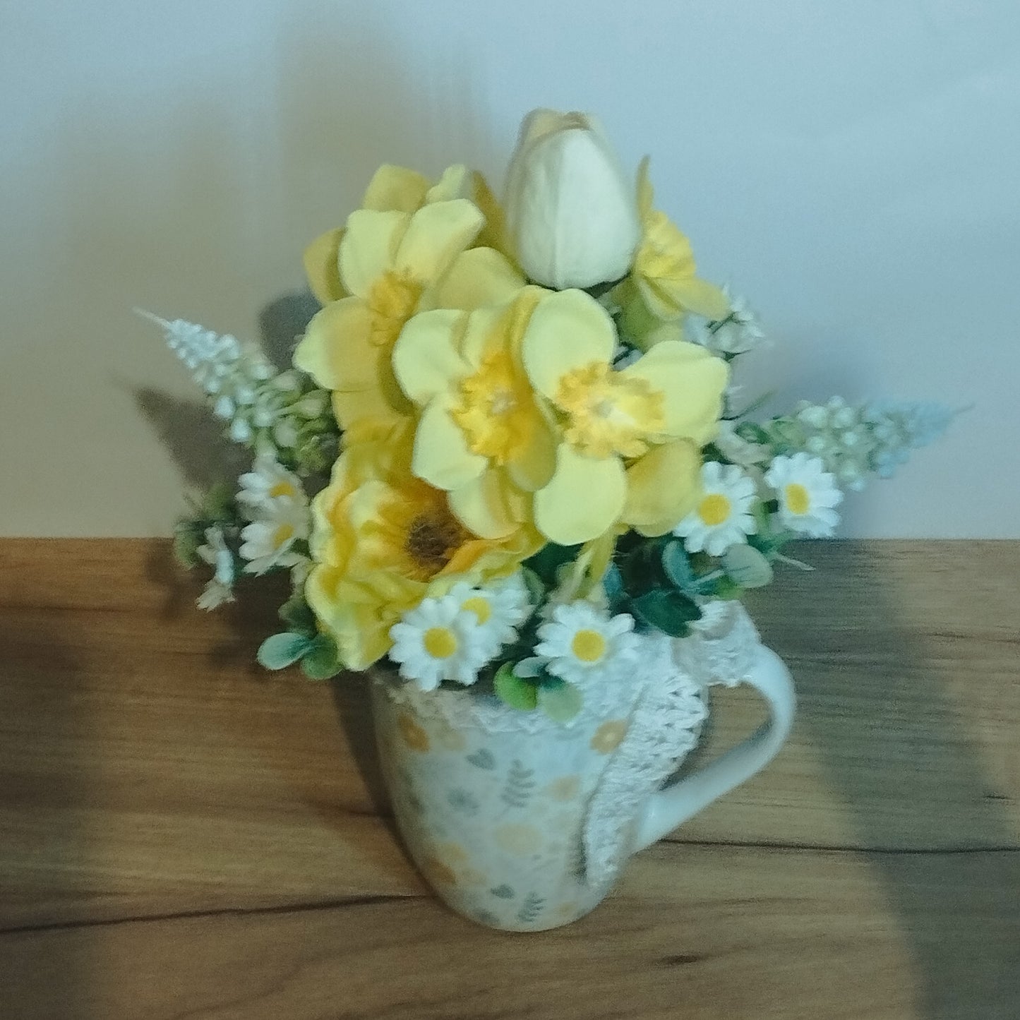 Nárcisz ,tulipán ,gyöngyike, kamilla