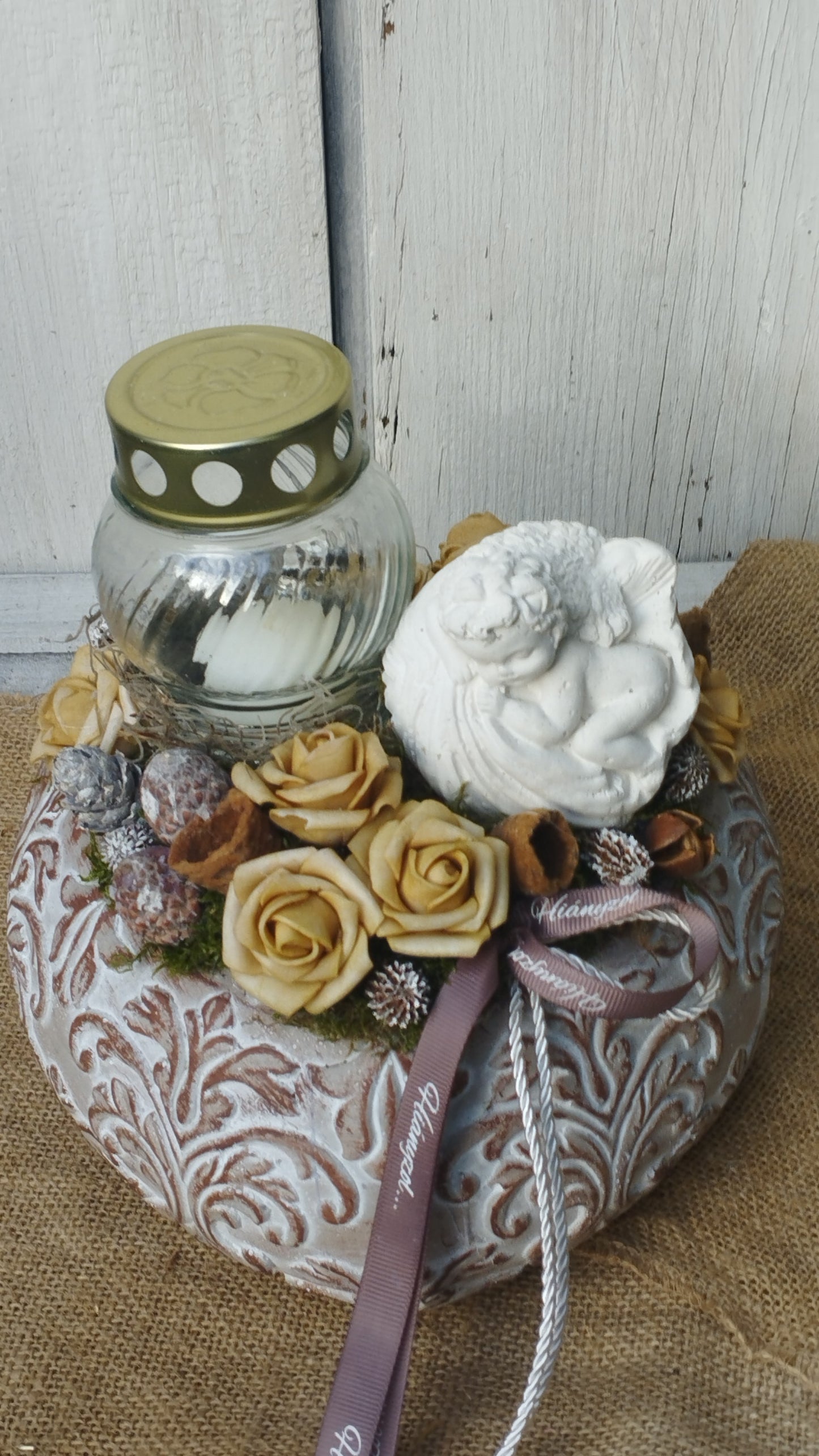 Kerámia szív anygyalkával, mécsessel