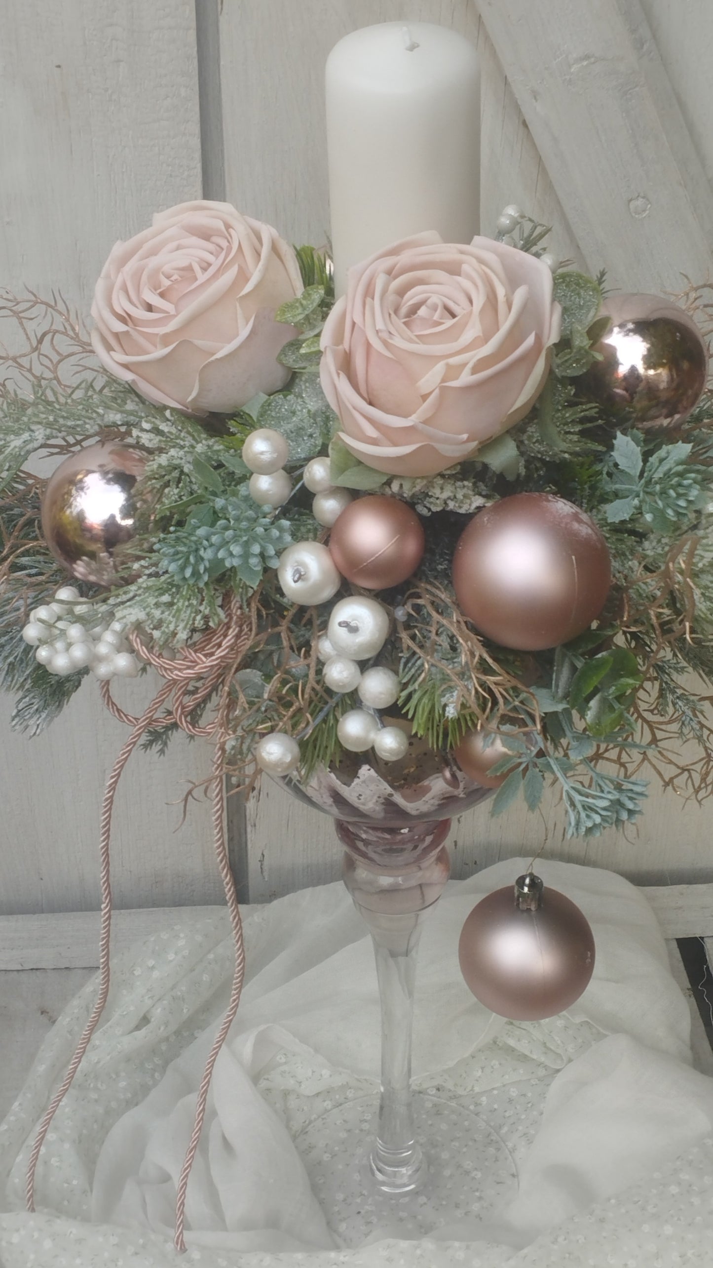 Elegáns púder rózsaszín kehely dísz