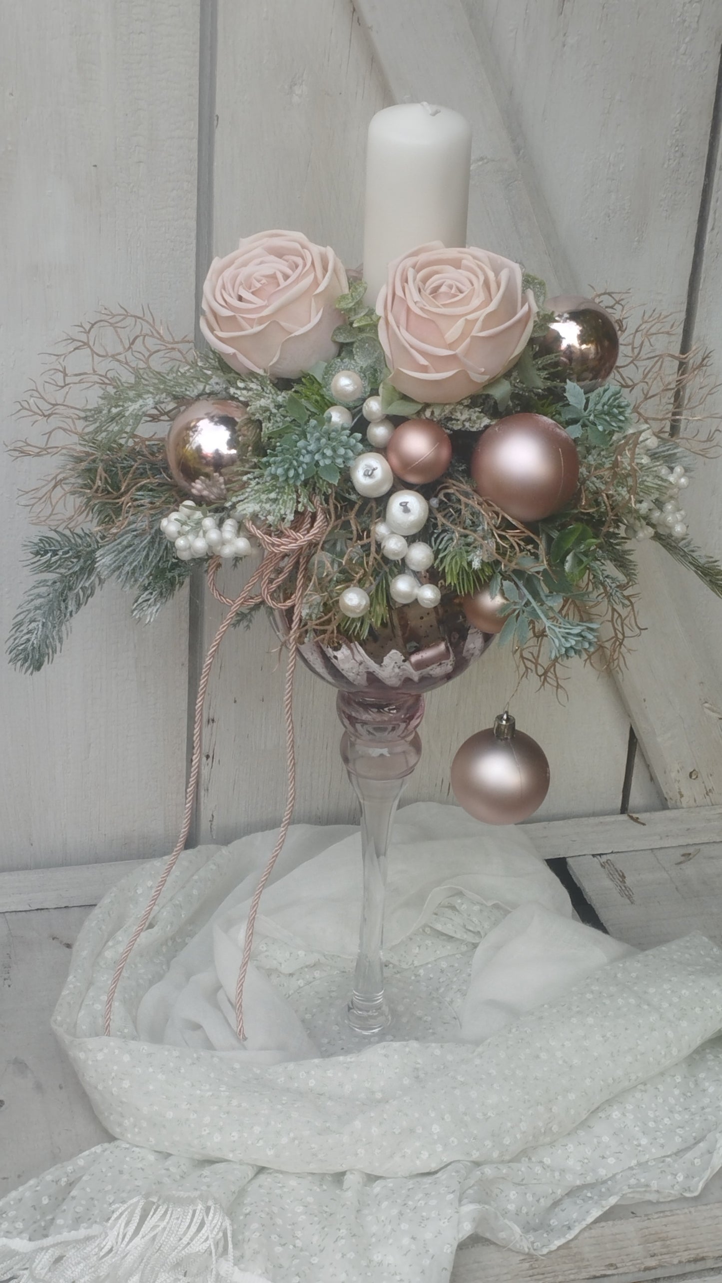 Elegáns púder rózsaszín kehely dísz