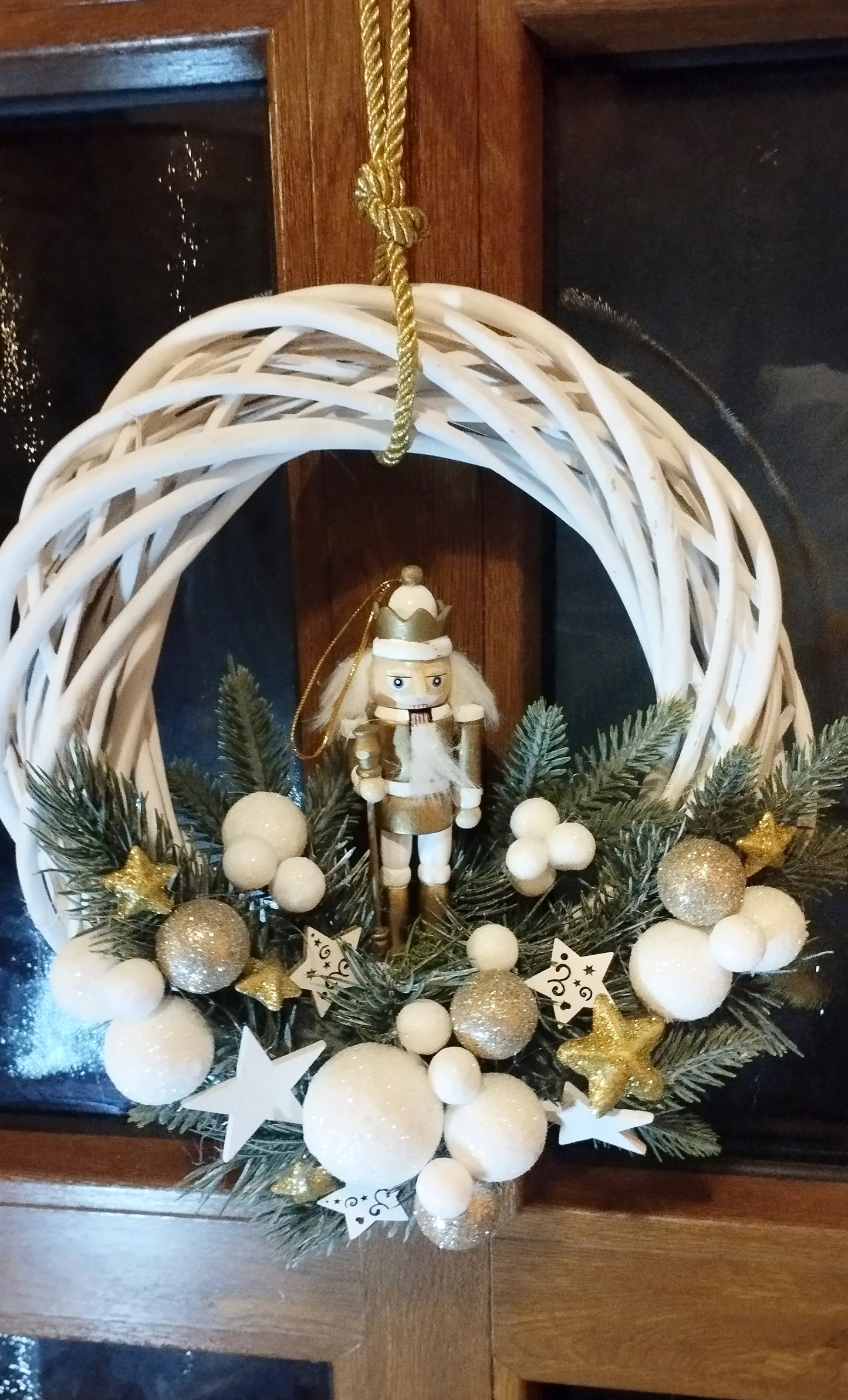 Diótőrős vessző koszorú