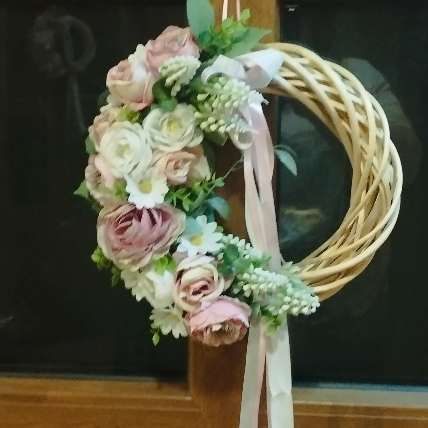 Rózsaszín vessző koszorú