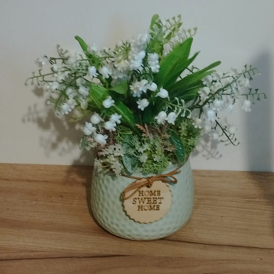 Gyöngyvirág zöld kaspóban