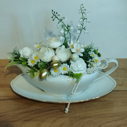 Mártásos tál leheletnyi arannyal